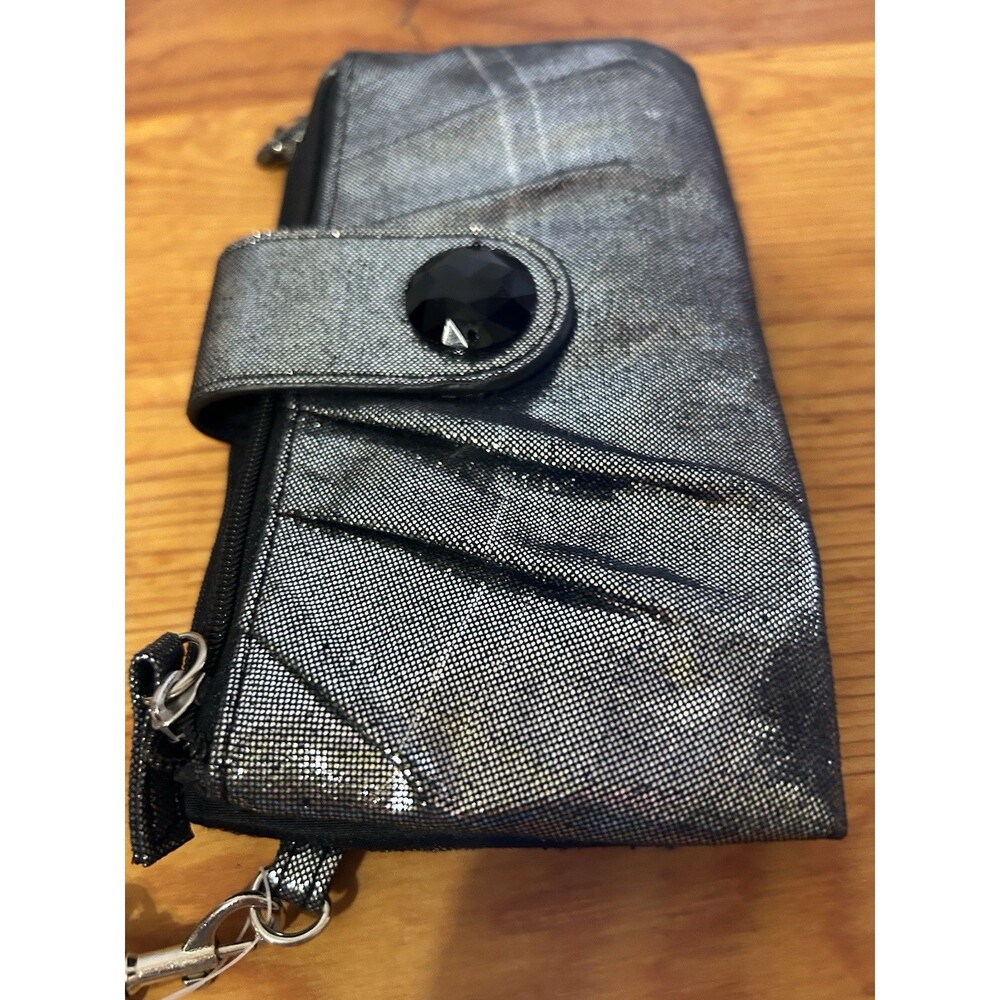NWT Metallic Silver Relativity Clutch Wallet Retro Space Age Rave Y2K Retro 7x4โ